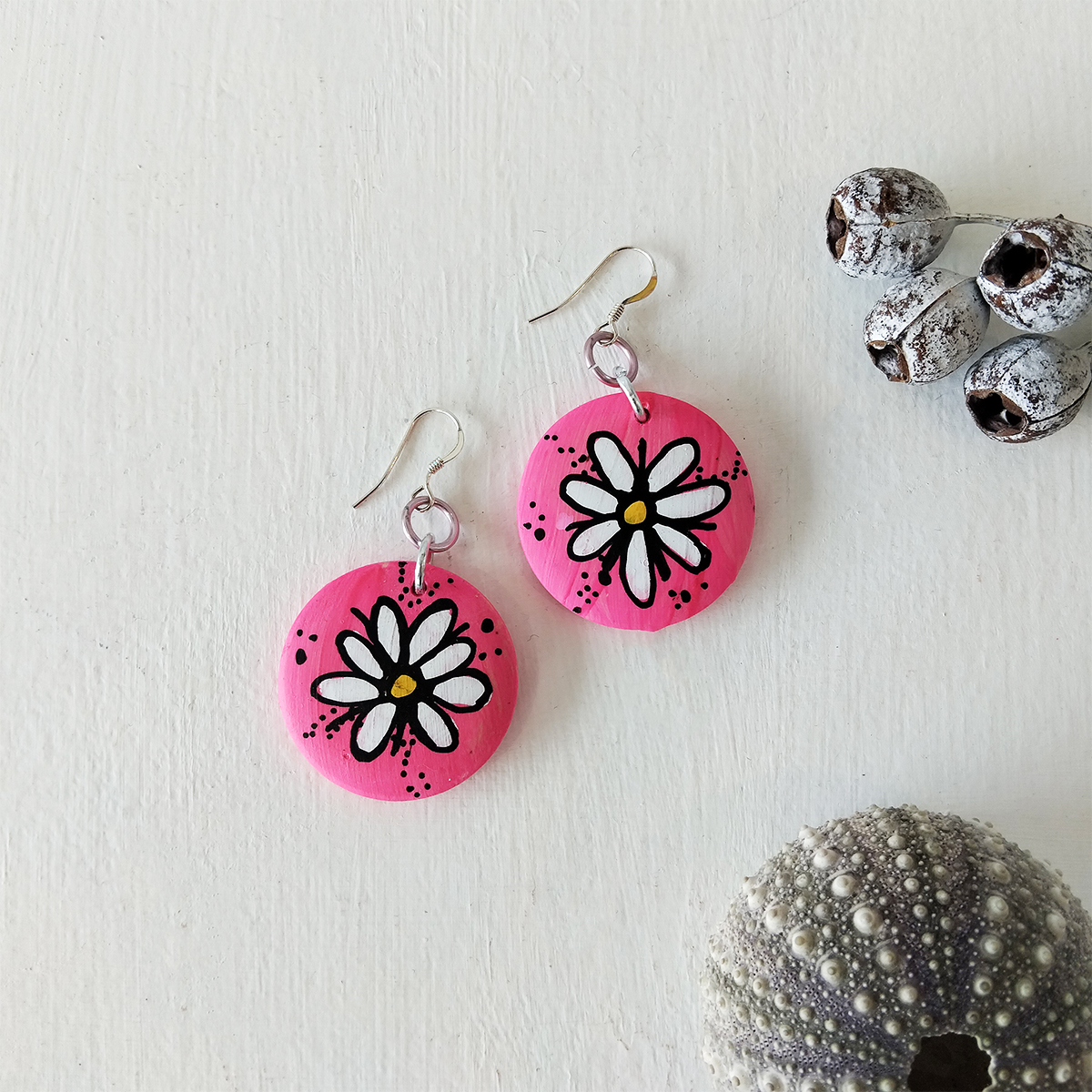 Pink Wild Daisy Earrings 1 116 Pink Wild Daisy Earrings 1 - Hand-crafted Jewellery - N'Dene Riley