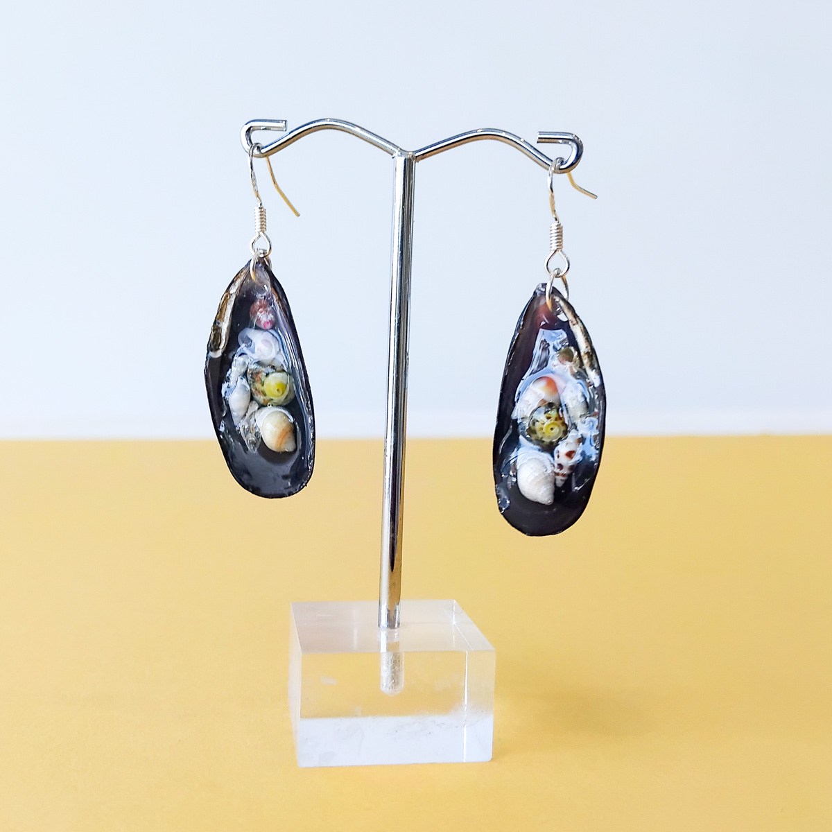 Large shell resin earrings 30 Large shell resin earrings - Hand-crafted Jewellery - Ashleigh Pugh